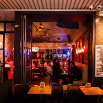 Una foto del restaurante Wingboy Newtown