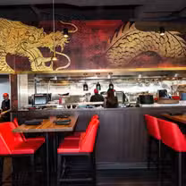Foto von P.F. Chang's - Edmonton Restaurant