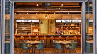 Una foto del restaurante Robert's Pizza and Dough Company