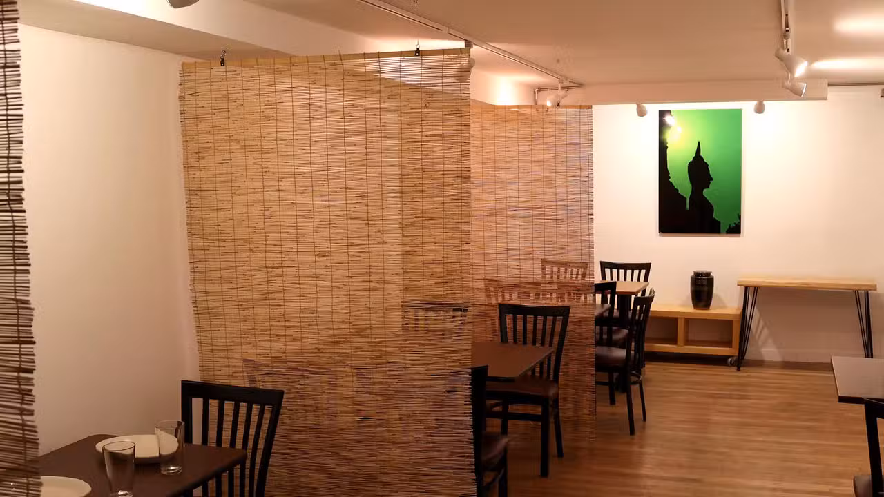 Binnenkant - Chakra, New York, NY
