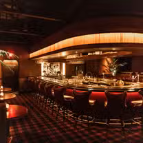 A photo of Drake's Hollywood - Dallas restaurant