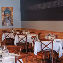 A photo of Shiraz Kitchen & Wine Bar - White Plains restaurant