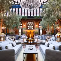A photo of 3 Arts Club Cafe at RH Chicago restaurant