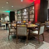 Cover image for Lakeview Bistro