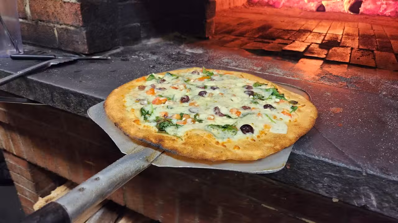 Comida - Enrico's Brick Oven Pizzeria & Pub, Sturbridge, MA