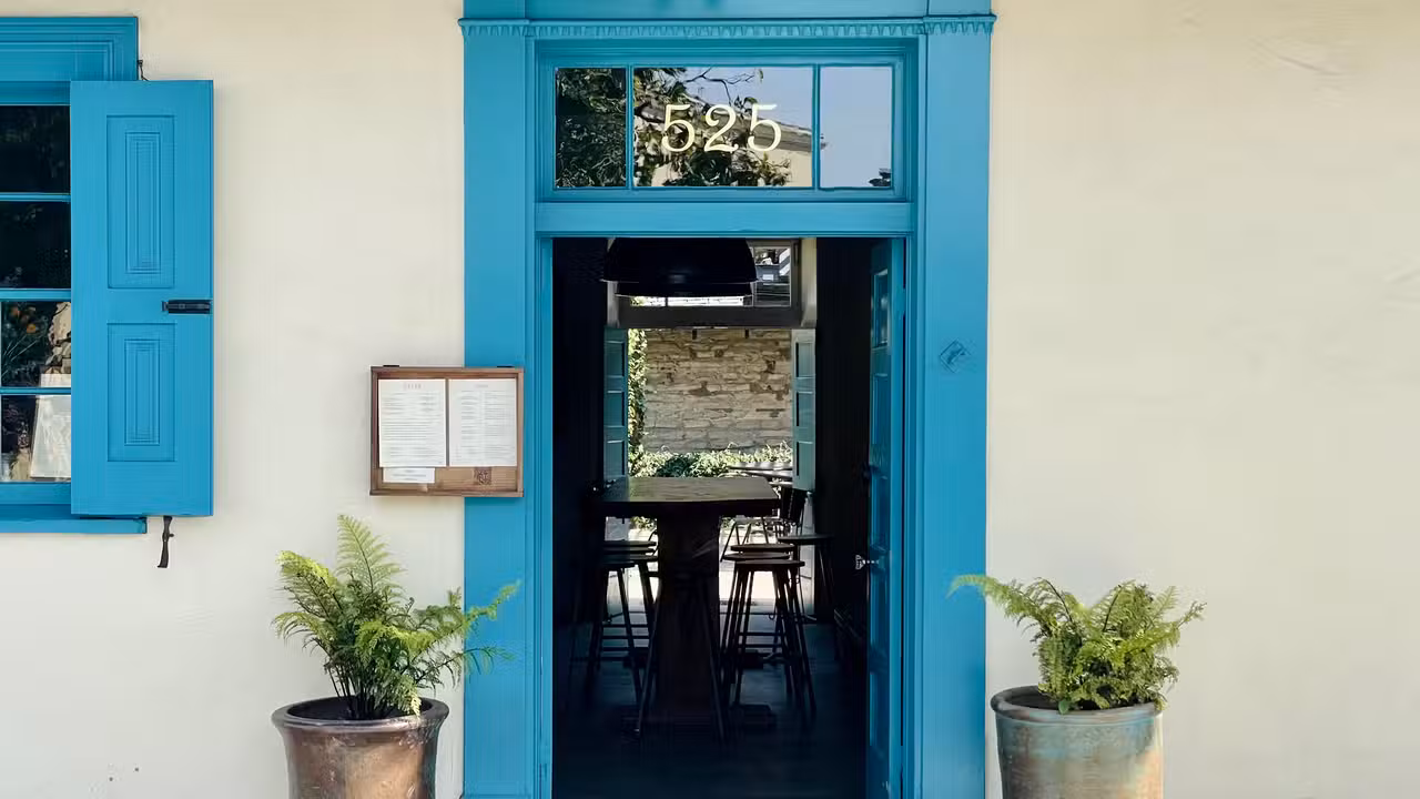 Außen - Cella, Monterey, CA