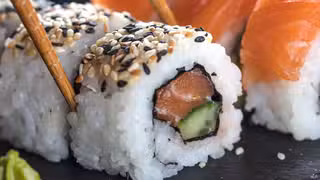 Una foto del restaurante Sakana Sushi Lounge DTLA