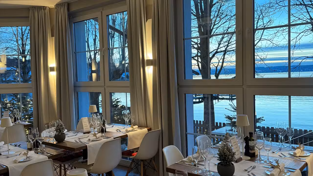 winterliches Restaurant - Steg 32, Herrsching am Ammersee, BY