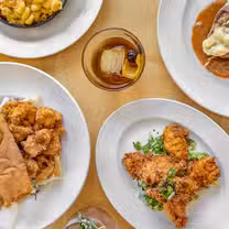 Een foto van restaurant House Kitchen & Bar - Sacramento
