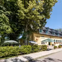 A photo of Hubertushöhe restaurant