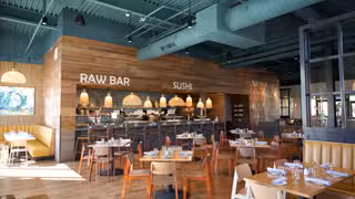 Foto von Surf Restaurant - Woburn Restaurant