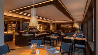 A photo of Pauls restaurant