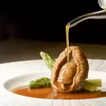 Foto von 名人坊高級粵菜 台中中港店 Restaurant