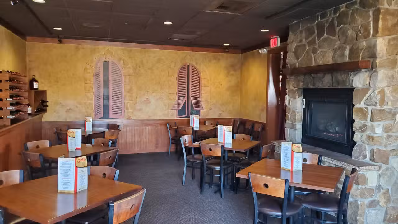 Interior - Grazies Italian Grill - Stevens Point, Stevens Point, WI