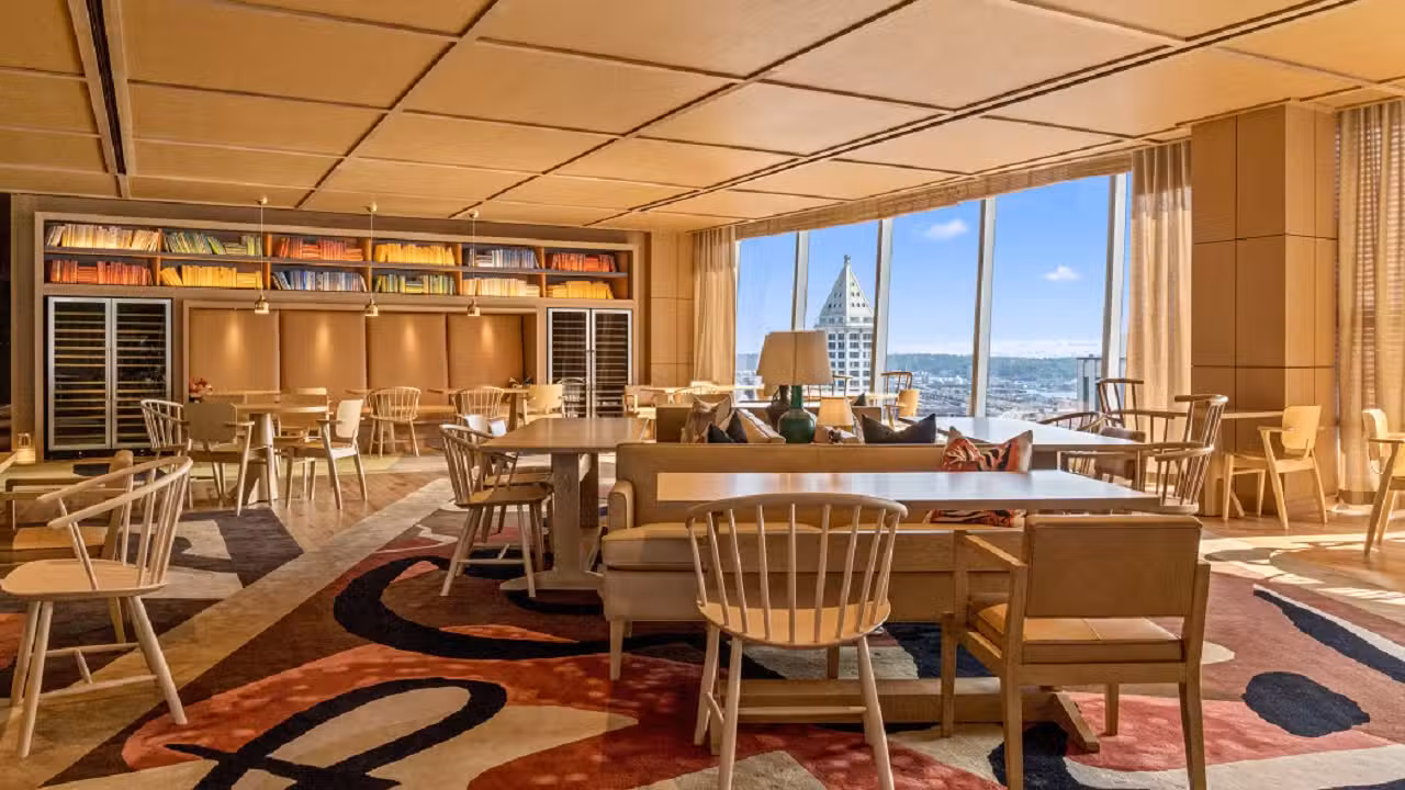 Located on the 16th floor of Lotte Hotel Seattle - Charlotte Restaurant & Lounge, Seattle, WA