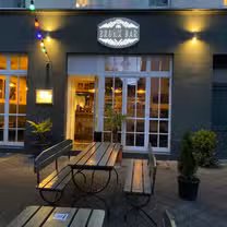 A photo of The BRONX BAR restaurant