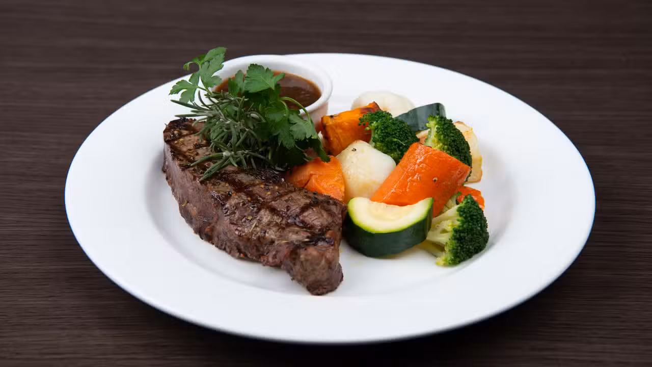 Food - Gully Bistro @ Green Gully Soccer Club, Keilor Downs, AU-VIC