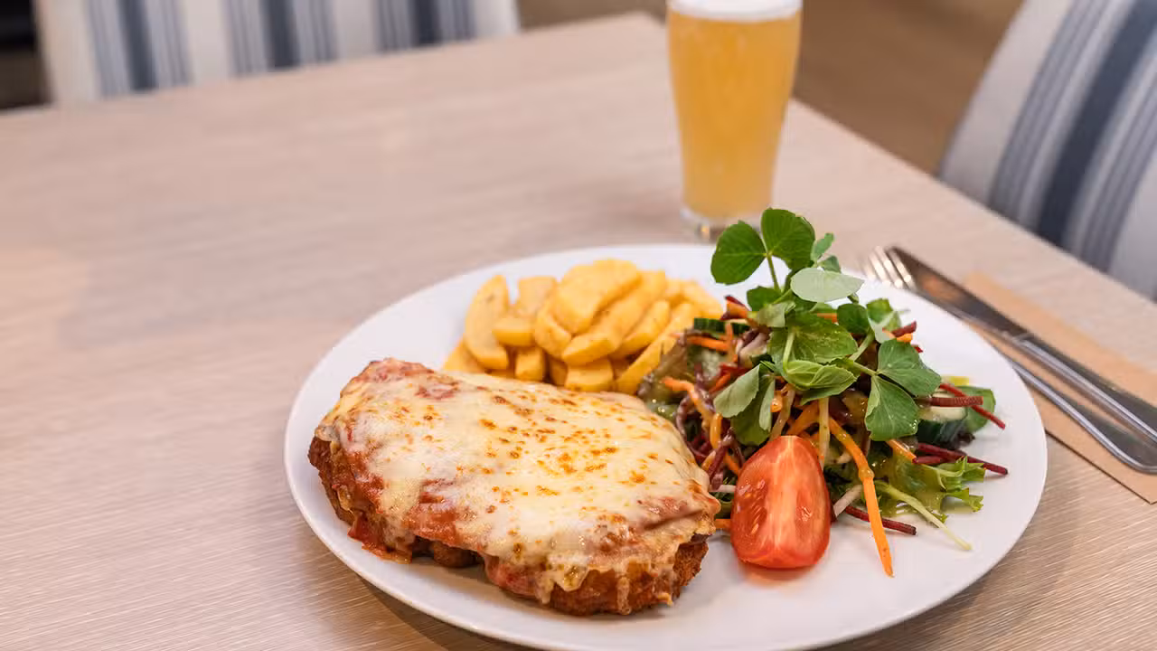 Burleigh Sports Club, Burleigh Waters, AU-QLD