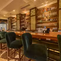 A photo of C&S Seafood & Oyster Bar - Brookhaven restaurant