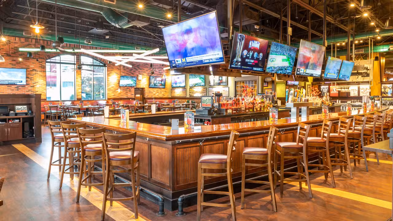 Jake n JOES Sports Grille - Norwood, Norwood, MA
