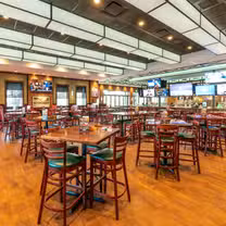 Foto von Jake n JOES Sports Grille - Braintree Restaurant