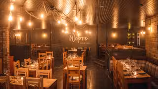 Una foto del restaurante The Wepre Bar & Grill