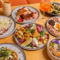 Foto von Friction Restaurant