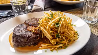 A photo of Max Tavern - Springfield restaurant