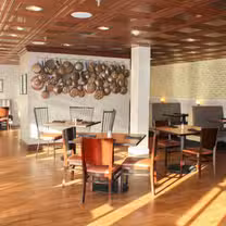Una foto del restaurante One Lincoln - Food & Spirits