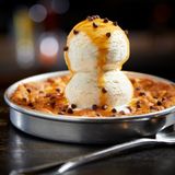 Cover image for BJ's Restaurant & Brewhouse - Bakersfield