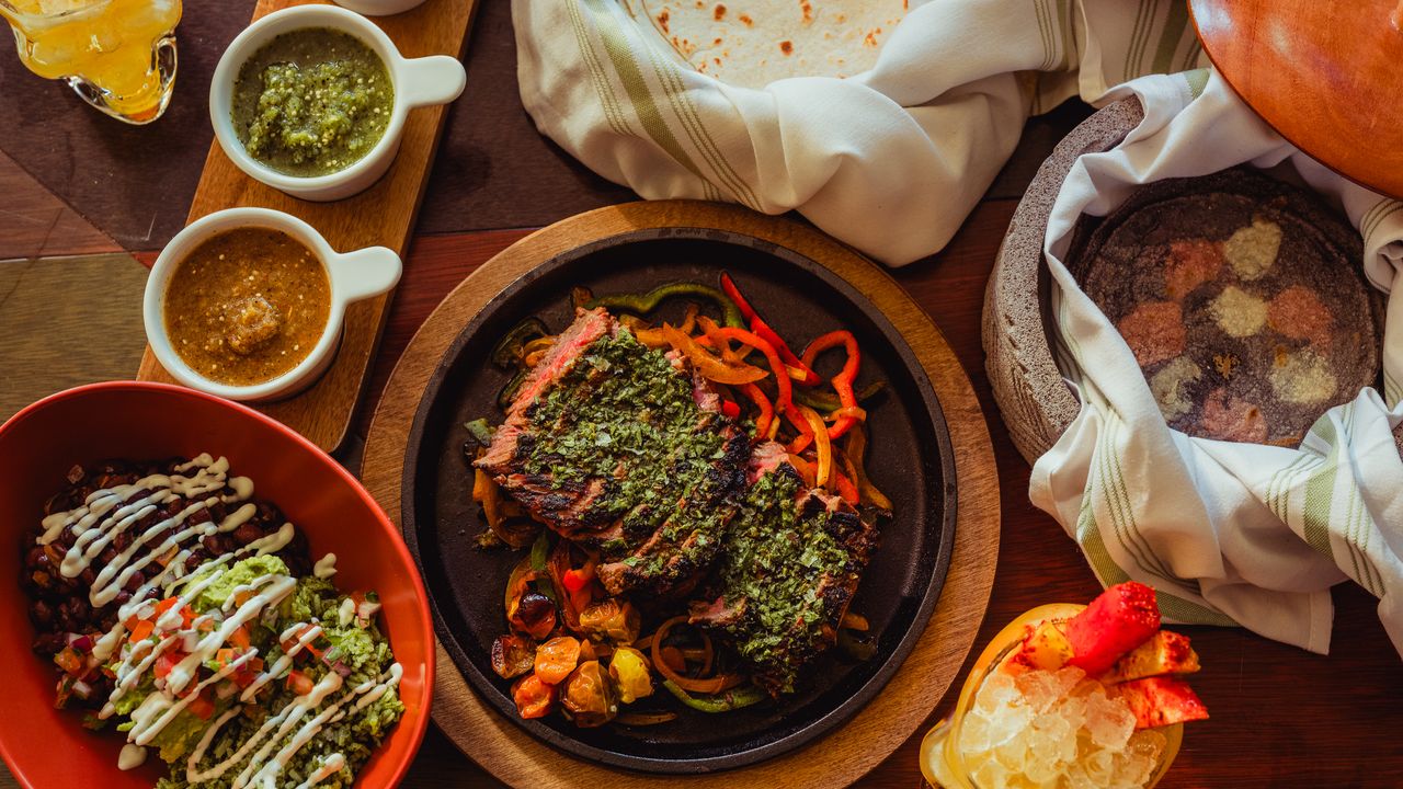 Arriba Abajo — East 4th