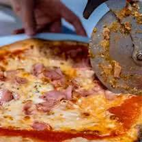 A photo of La Pasta Gansa restaurant