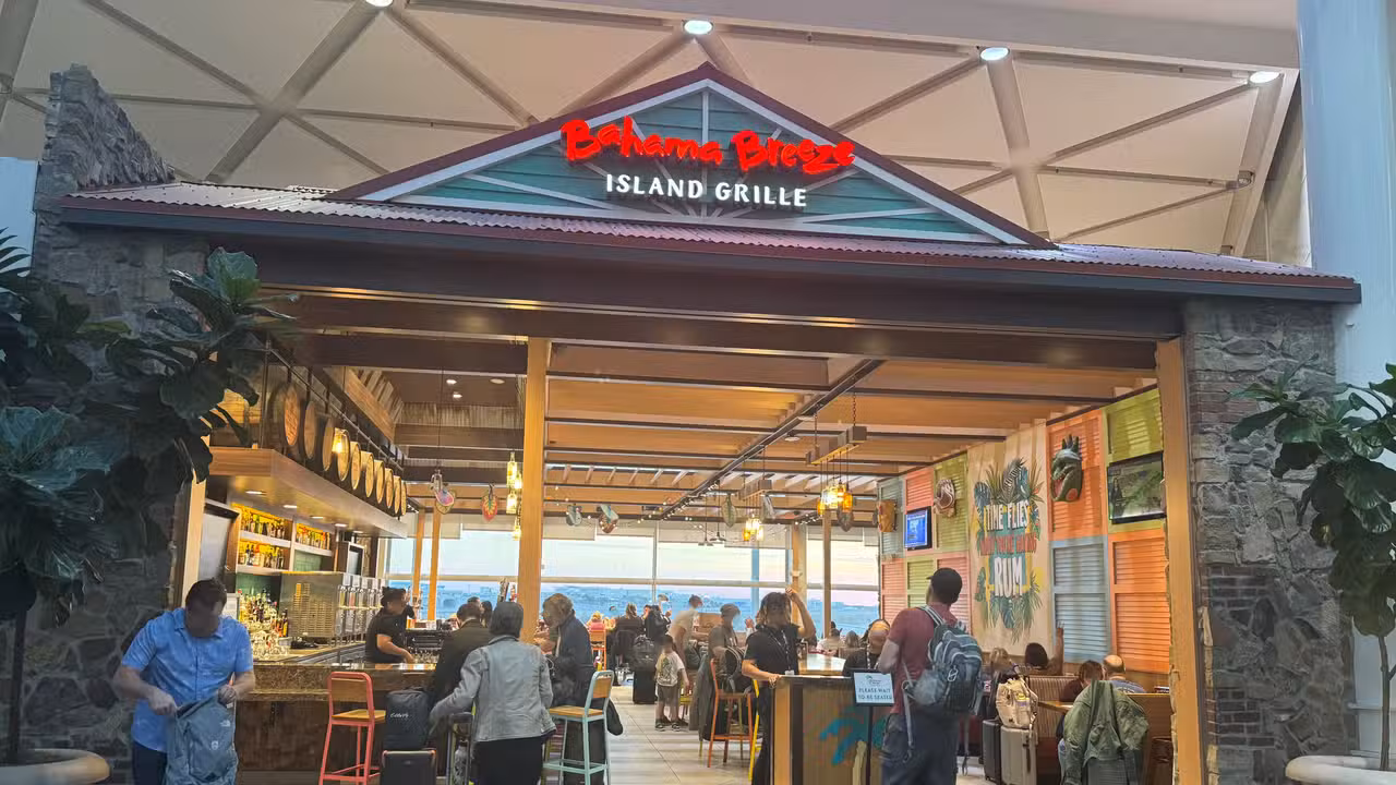 Bahama Breeze Island Grille, Orlando International Airport - Gates 70-99, Airside 4, Orlando, FL