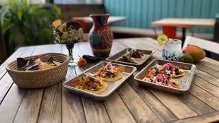 A photo of Comomango Mexican Kitchen and Cantina restaurant