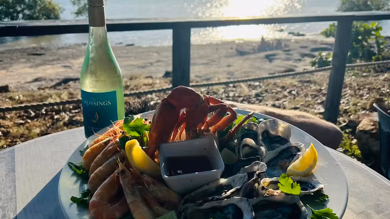 Sunset Tavern, Karumba, Karumba, AU-QLD