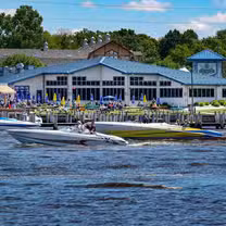 A photo of Fox River Brewing Waterfront Restaurant & Brewery restaurant