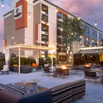 Foto von The Cutting Board Restaurant & Bar Restaurant