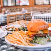 Foto von The Hamburger Factory Restaurant
