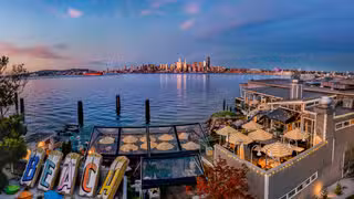 Una foto del restaurante Salty's on Alki Beach