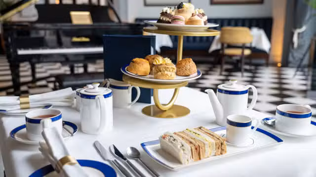 Een van Afternoon Tea at Titanic Hotel Belfast restaurant
