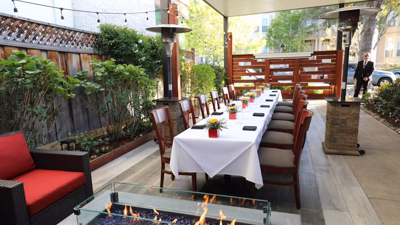 Patio Dining - Chez TJ, Mountain View, CA