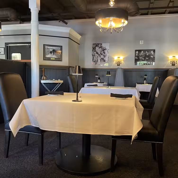 Sheldon Inn Restaurant & Bar, Elk Grove, CA