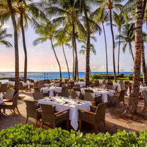 Una foto del restaurante Brown’s Beach House at Fairmont Orchid