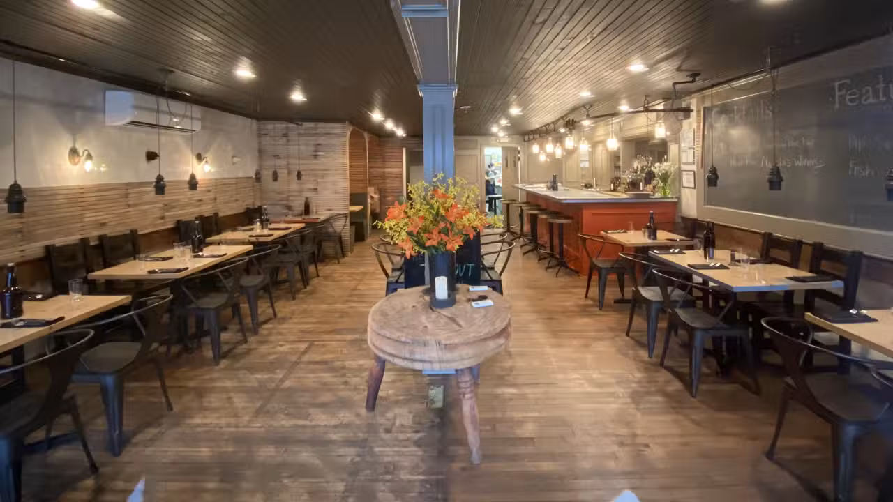Interior - Dyberry Forks, Honesdale, PA