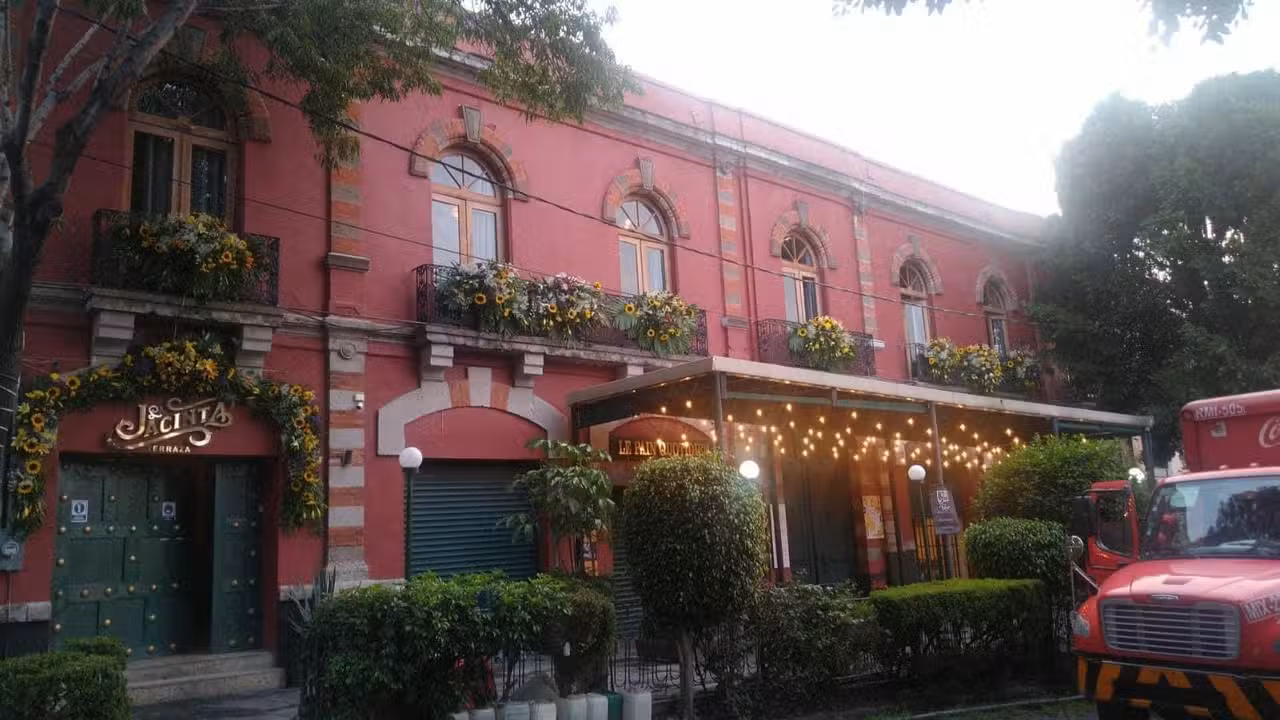 Exterior - La Jacinta - San Ángel, Ciudad de México, CDMX