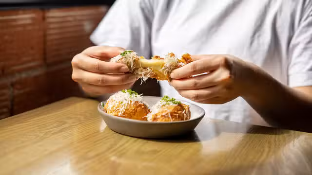 Een van Bridgette Bar - Calgary restaurant