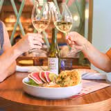 1/2 Price Wines at Maple Ridge Grocer foto