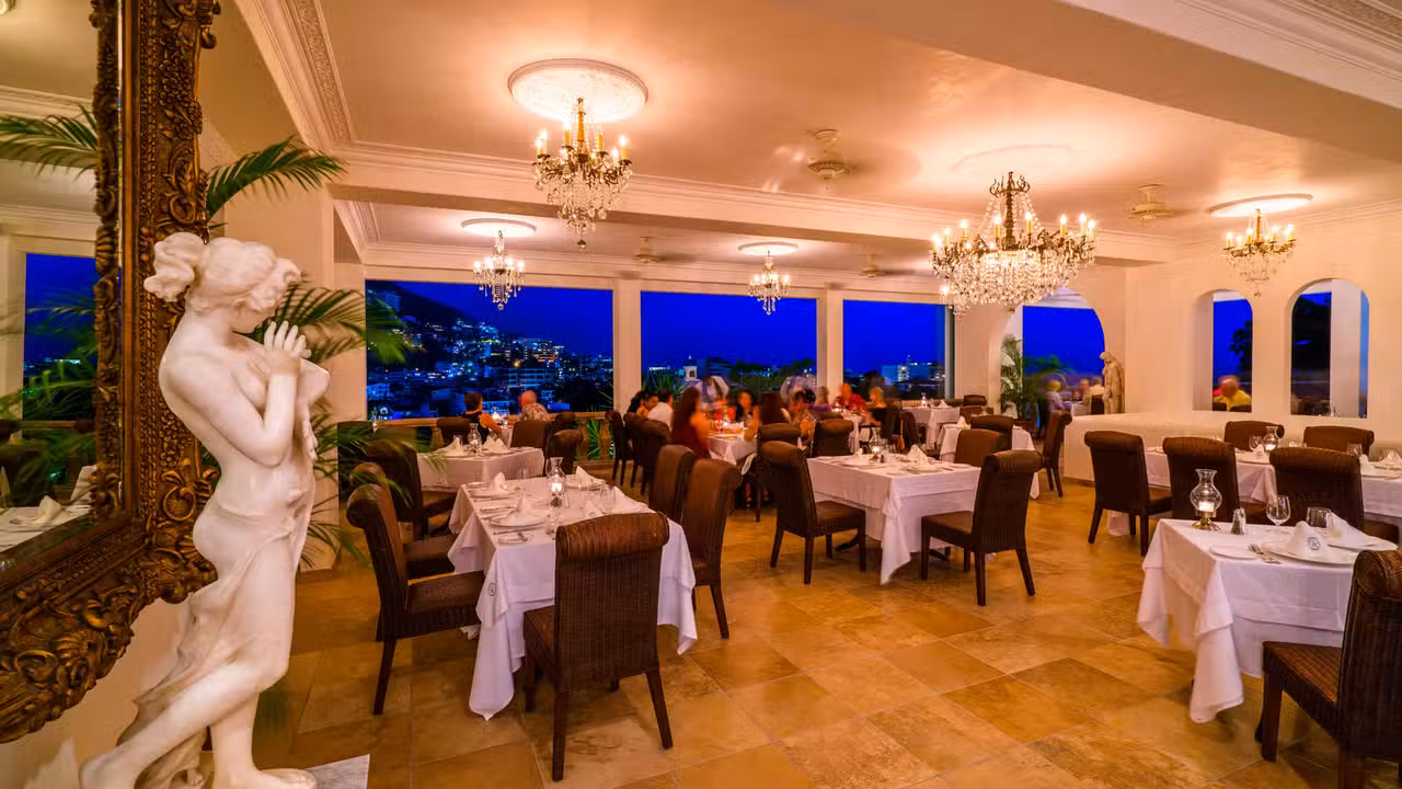 Interior - The Iguana Restaurant & Tequila Bar, Puerto Vallarta, JAL