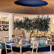 A photo of Yaya Secrétan restaurant