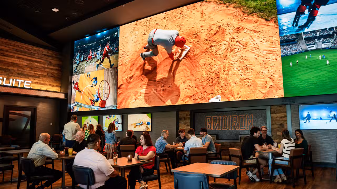 GRIDIRON Sportsbar- River Spirit Casino Resort, Tulsa, OK